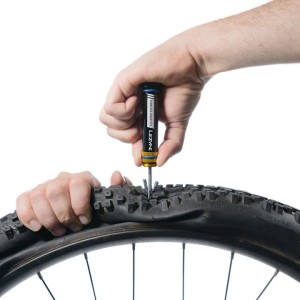 Lezyne Kit Riparazione Tubeless da manubrio Lezyne
