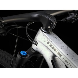 Bicicletta Trek Supercaliber SLR 9.8 XT Gen 2 - Argent Drizzle 2024 Trek Bikes