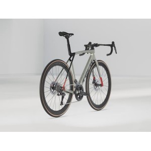Bicicletta Trek Madone SL 7 Gen 8 TREK