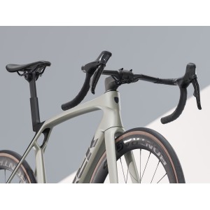 Bicicletta Trek Madone SL 7 Gen 8 TREK