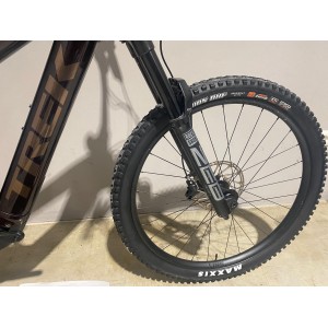 USATO TREK RAIL 9.7 RAGE RED tg M TREK