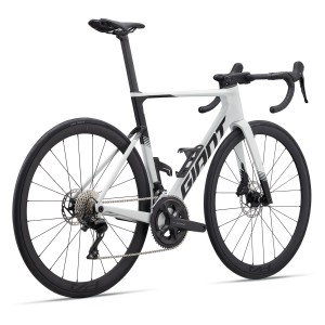 Giant Propel Advanced 2 2027 Bicycle